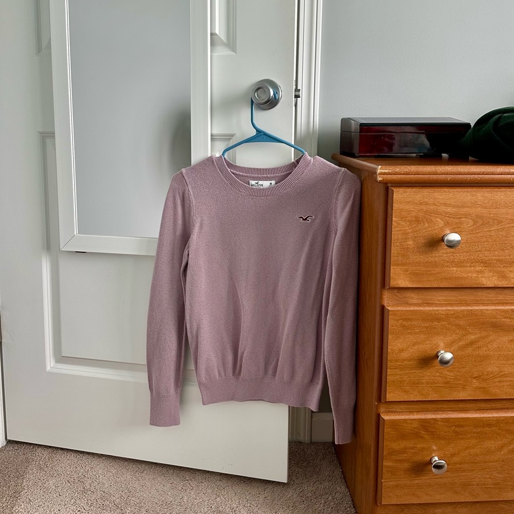 Medium Hollister sweater